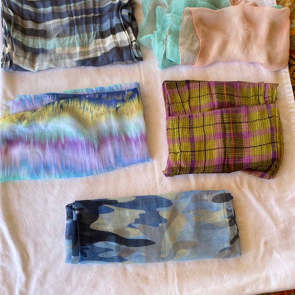 LOT of FIVE scarves barely used and in great condition!  See descriptions below.